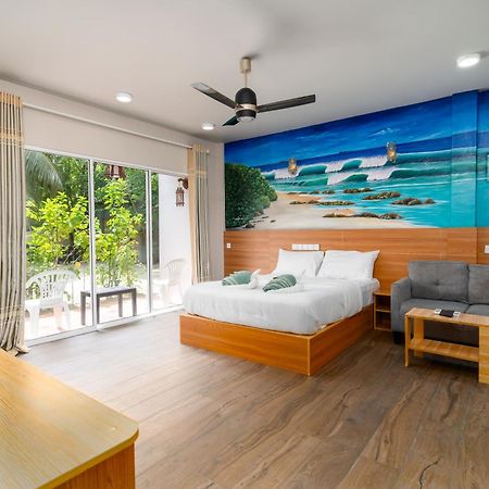 Ukulhas Villa Oceanview Hotel & Spa ภายนอก รูปภาพ